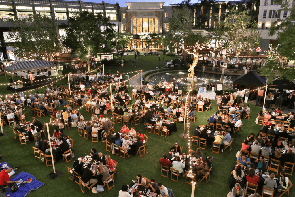 Americana At Brand >> Bingo Under The Stars The Green The Americana At Brand Americana At Brand >> Bingo Under The Stars The Green The Americana At Brand