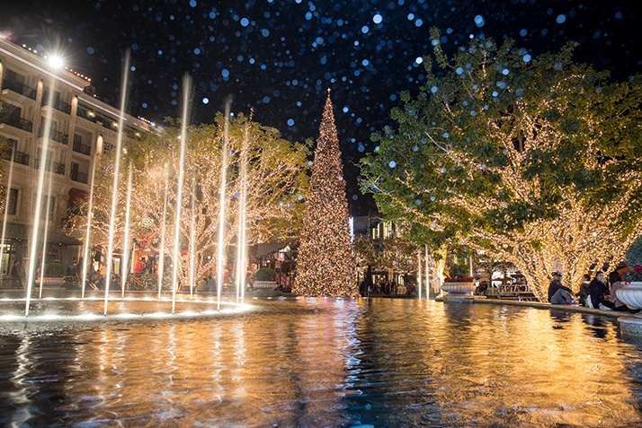 10 Reasons Not to Miss Christmas at The Americana at Brand