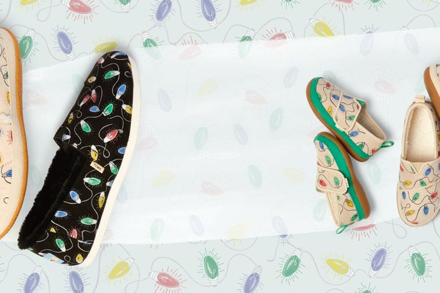 Complimentary Gift Wrapping at TOMS