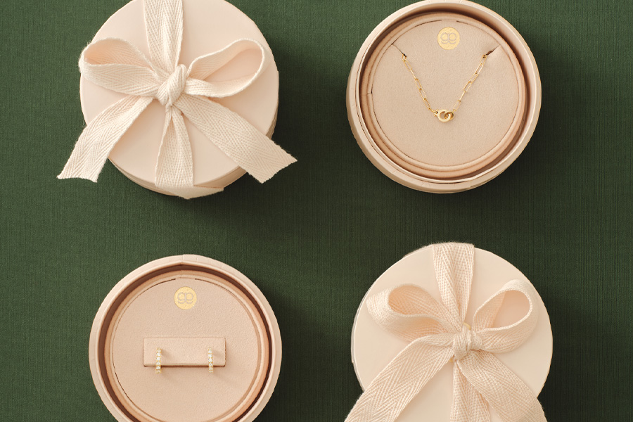 Holiday Gifting at gorjana