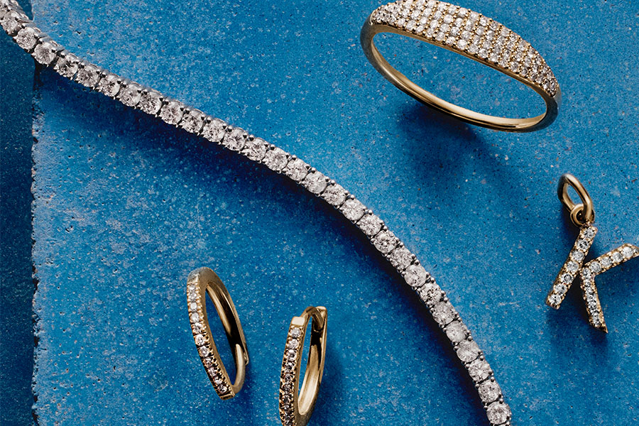 Gift with Purchase at Mejuri